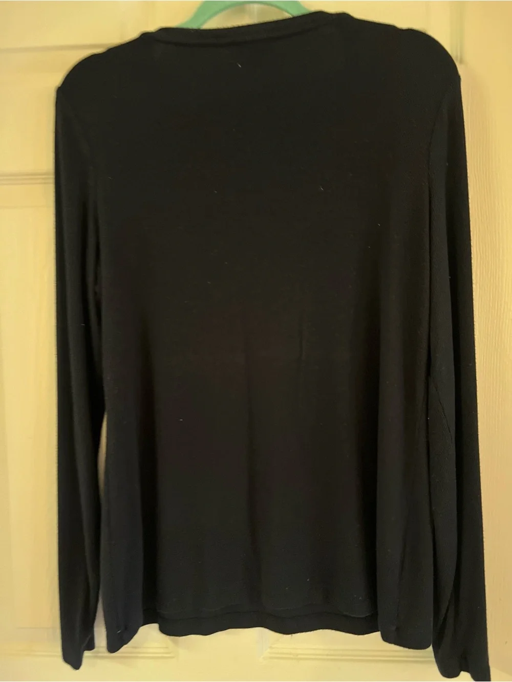 Sundance black Long Sleeve Henley Tee Size Large Soft Cotton Knit. Size Large.